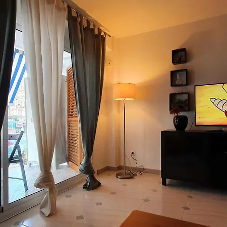 Apartment Freshly Renovated Cosy Bright And Spacious
